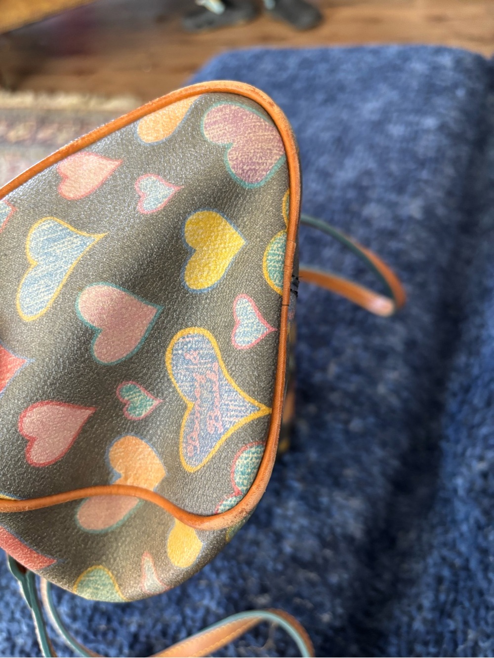 Dooney & Bourke Multicolor Heart Print Barrel Bag with Tan Trim - Picture 8 of 8